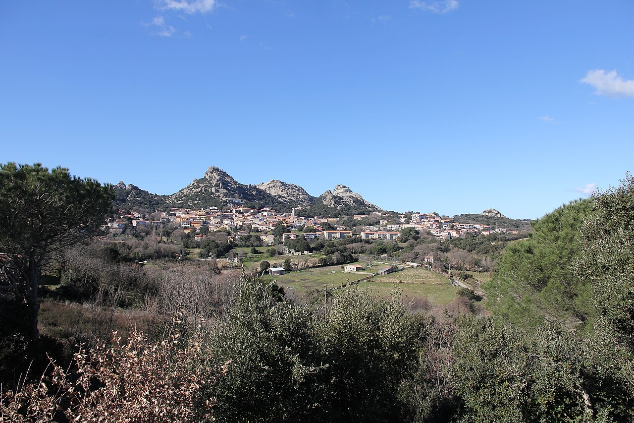 Aggius, panorama (01)